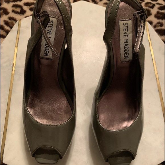 Brand New W/0 tag Grey Steve Madden heels, - Picture 2 of 4
